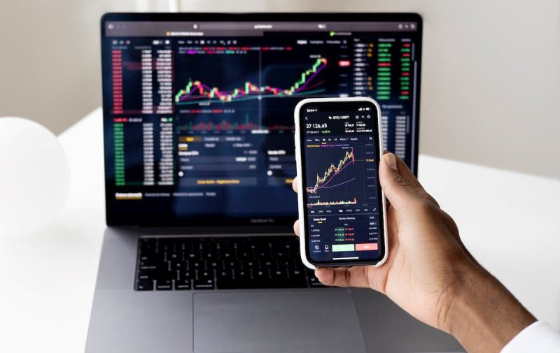 History of Candlestick Chart Patterns