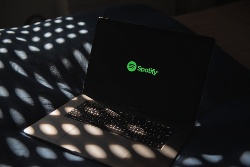 Spotify Stock SOARS 39% in Chaotic 2025!