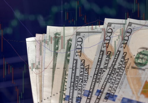 Dollar Steady, Gold Gains Slightly on Mixed US NFPs