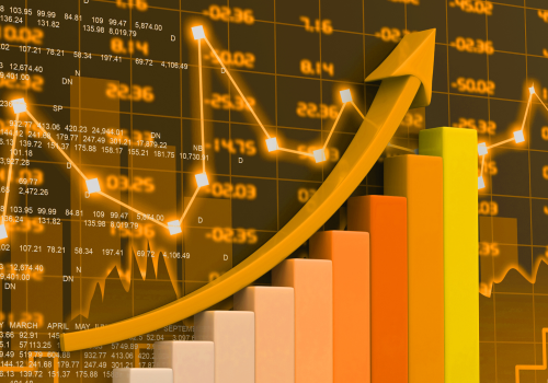 FTSE 100 holds key support levels amid slowdown