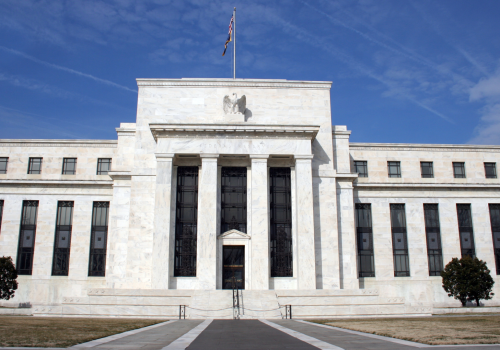 Fed’s Kugler Signals More Rate Cuts as Inflation Eases, Jobs Market Slows