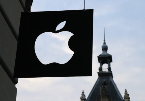 5 Reasons This Investor Thinks Apple Should Boost iPhone Prices